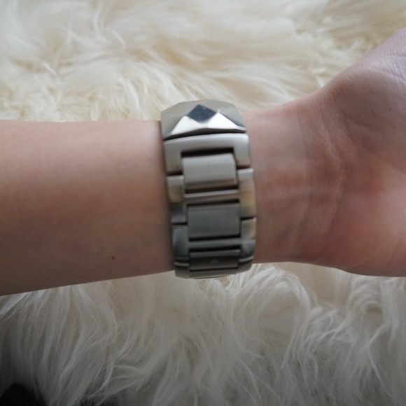 GUESS Women's Watch - Picture 2 of 2